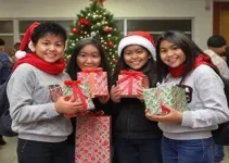 70 mil alunos da rede municipal de ensino de Osasco recebem presentes de Natal