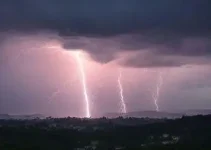 trovões e raios em Osasco