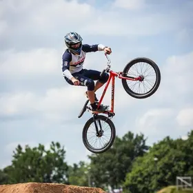 Atleta representa Osasco na Copa do Mundo de BMX Freestyle na França